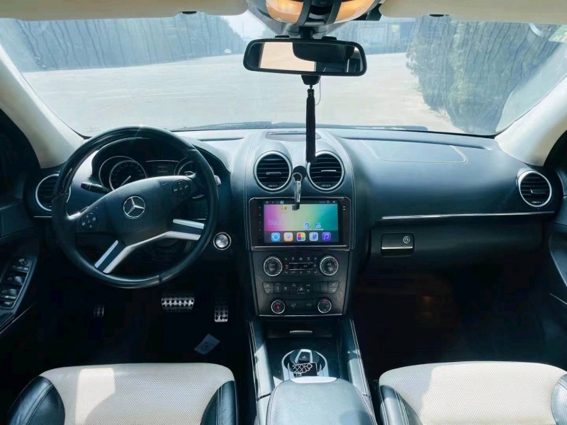 青岛12年奔驰GL9