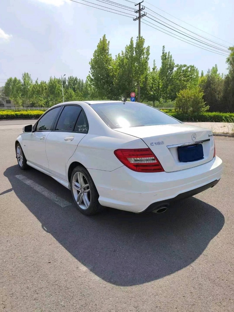 青岛14年奔驰C4