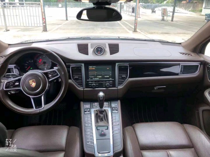 广州16年保时捷Macan6