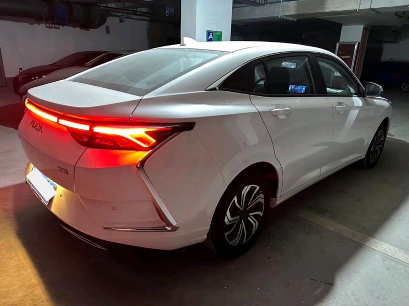 温州22年东风奕炫6