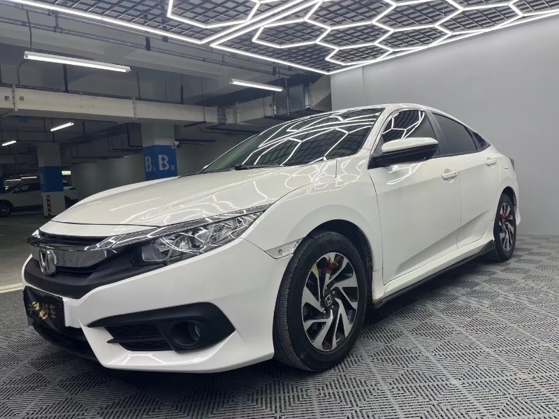 成都18年本田思域3