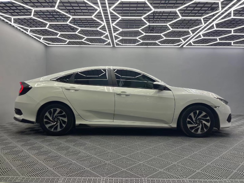 成都18年本田思域6