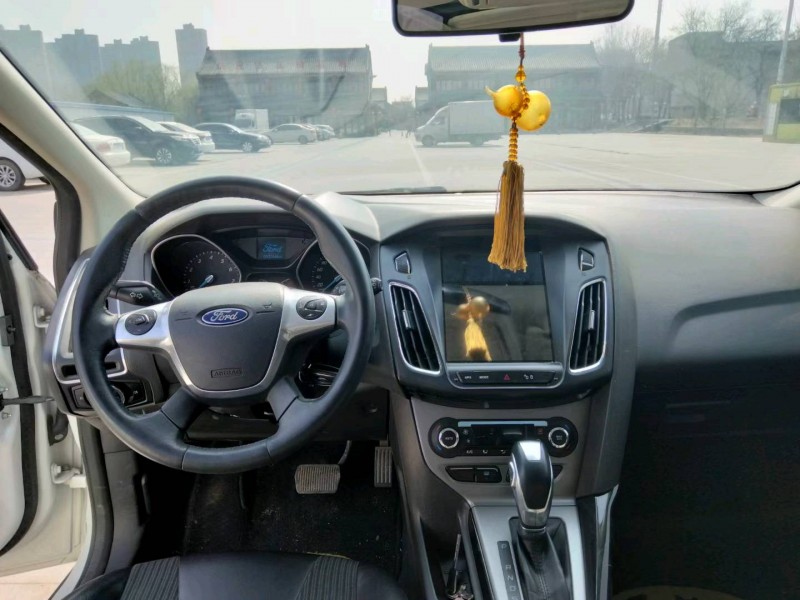 枣庄14年福特福克斯8