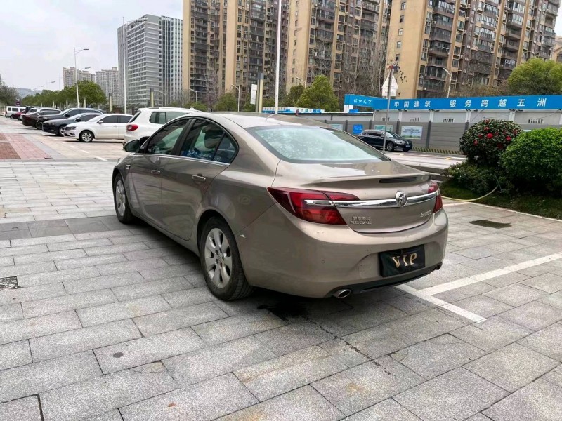 青岛16年别克君威3