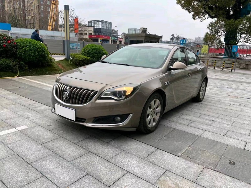 青岛16年别克君威7