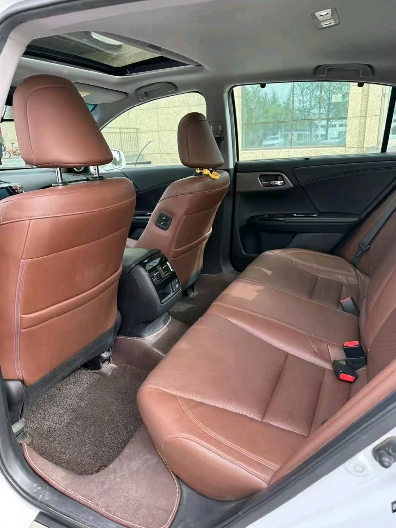 邯郸17年本田雅阁7