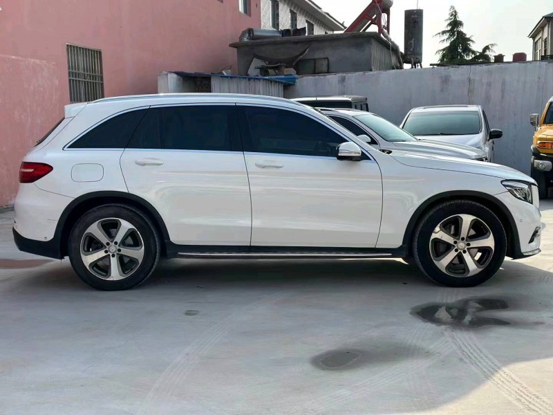 济宁17年奔驰GLC3