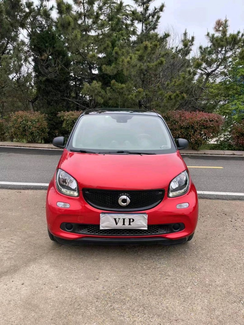 青岛18年奔驰smart1