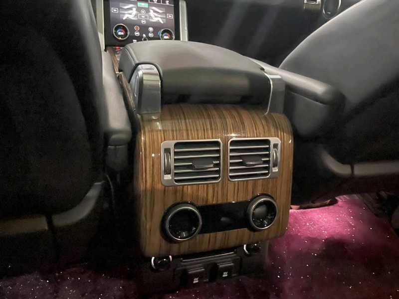 广州19年路虎揽胜行政8