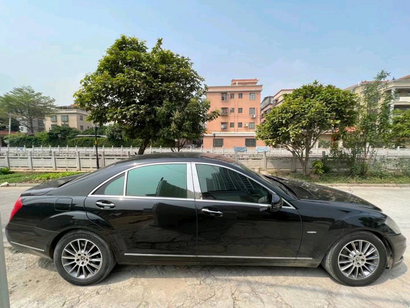 广州10年奔驰S4