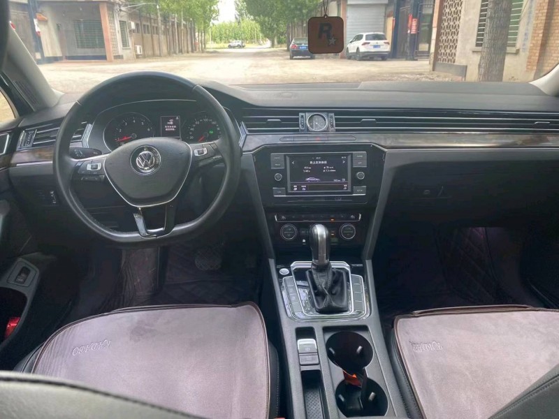 保定17年大众迈腾7
