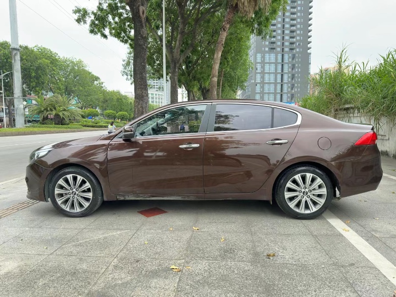 珠海17年起亚K44