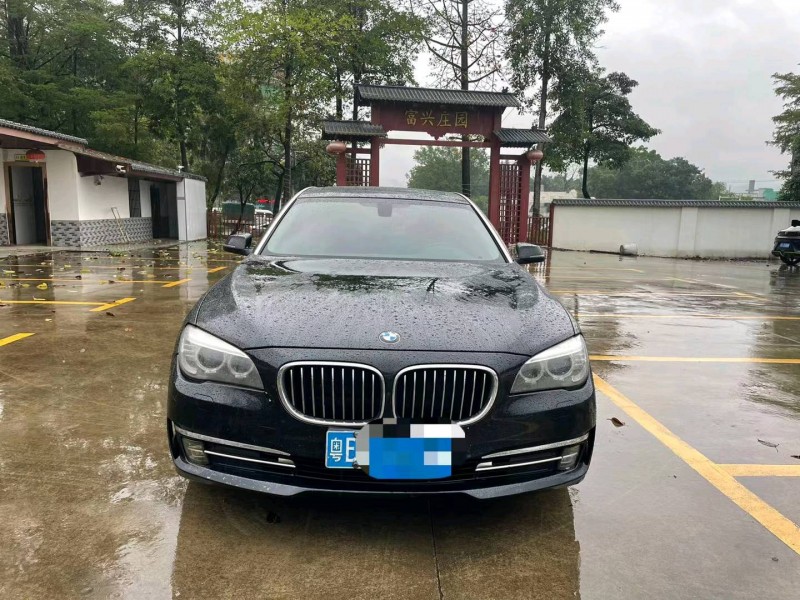 广州13年宝马7系1