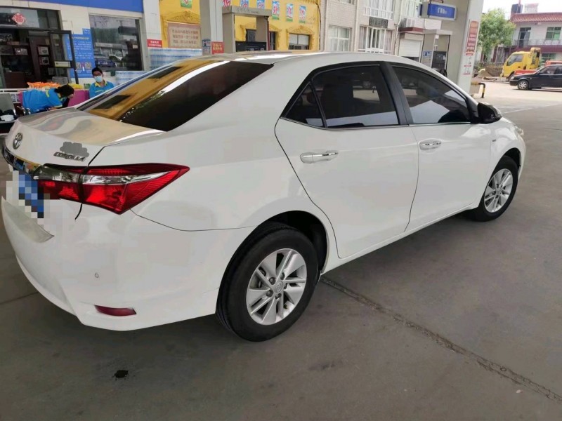 保定18年丰田卡罗拉4