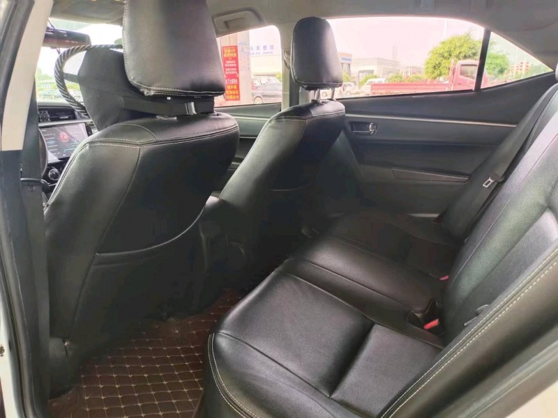 保定18年丰田卡罗拉8