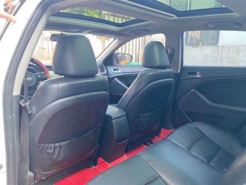 青岛15年起亚K57