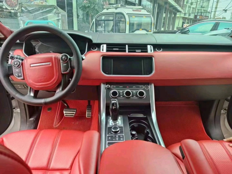 青岛15年路虎揽胜运动4