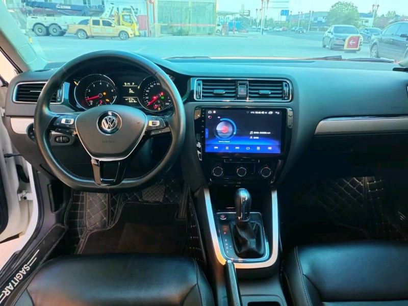 保定17年大众速腾7