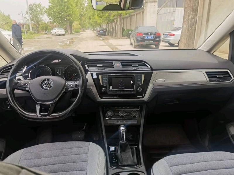 保定17年大众途安7