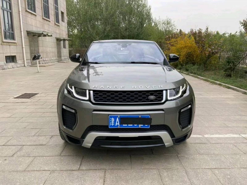 青岛17年路虎极光1