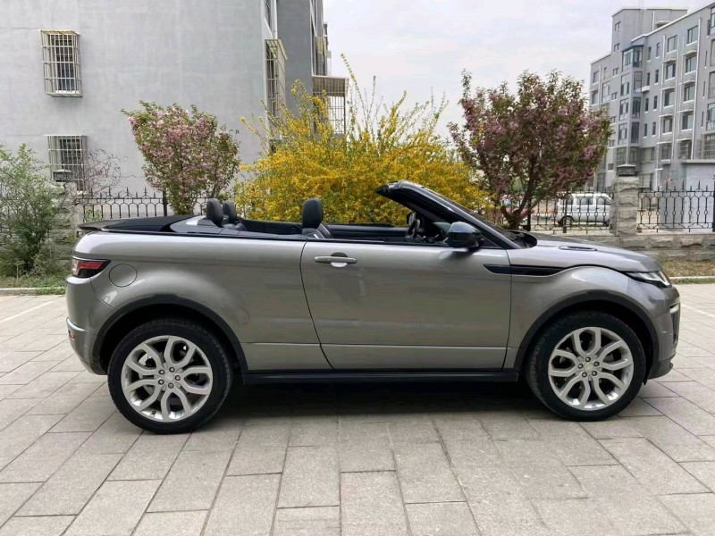 青岛17年路虎极光5