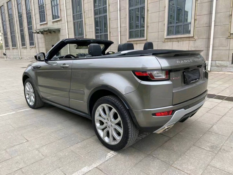 青岛17年路虎极光7