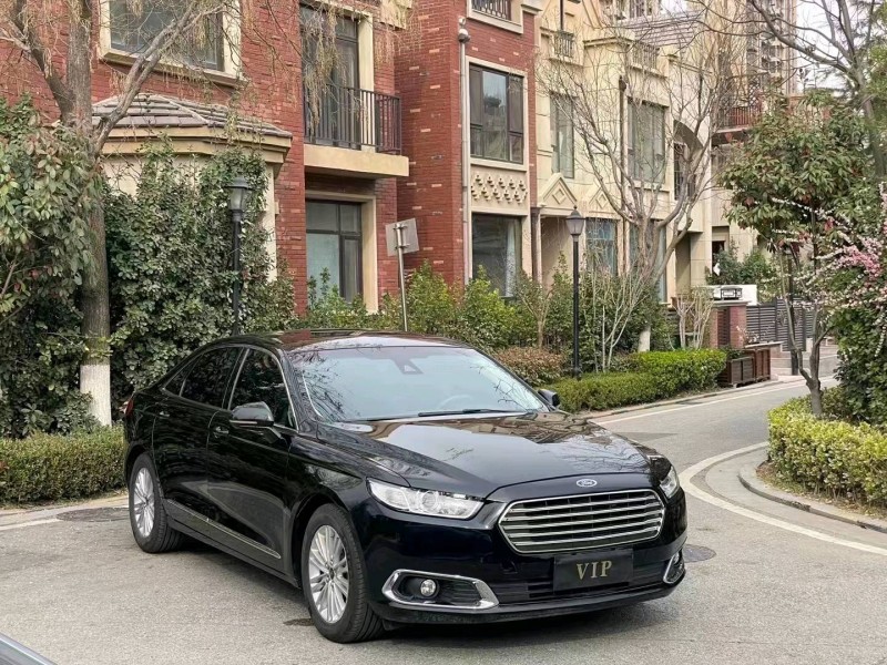 青岛19年福特金牛座3