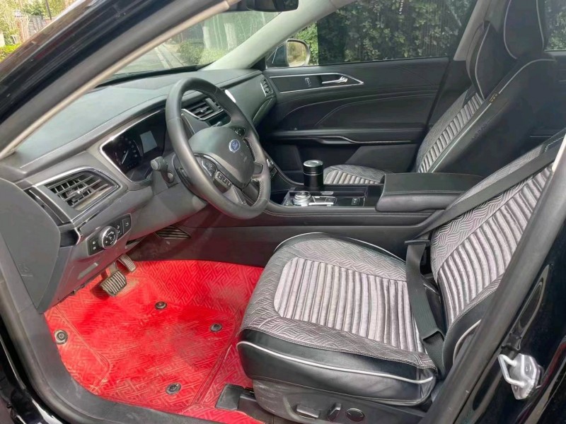 青岛19年福特金牛座6