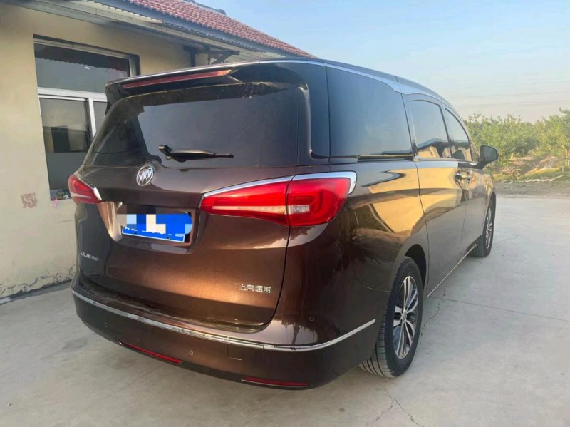 青岛17年别克GL86