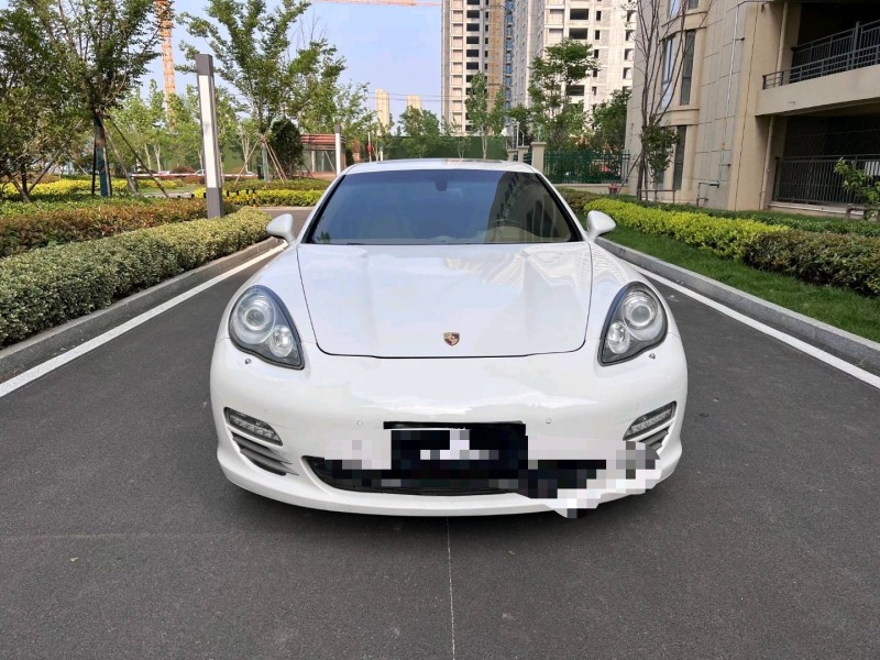 枣庄12年保时捷帕拉梅拉1