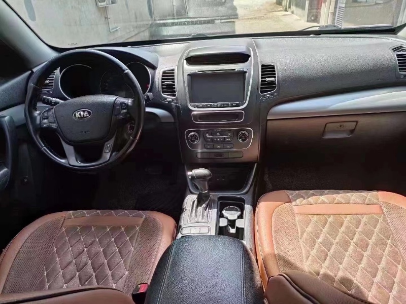 济宁14年起亚索兰托9