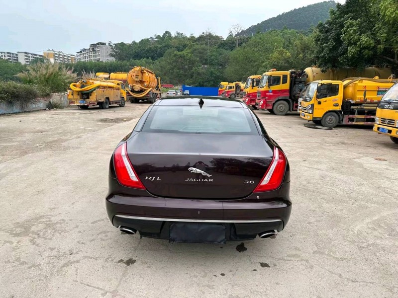 南寧18年捷豹XJL9