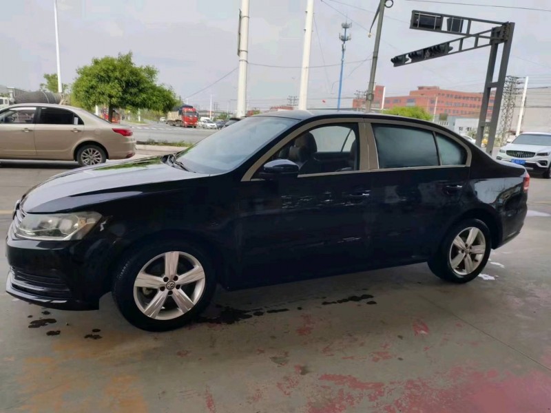 保定18年大众朗逸2