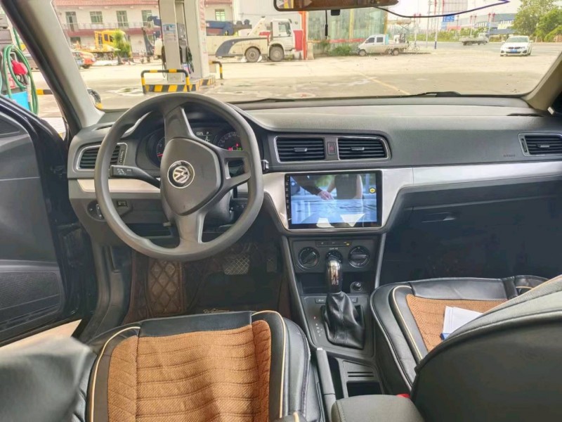 保定18年大众朗逸7