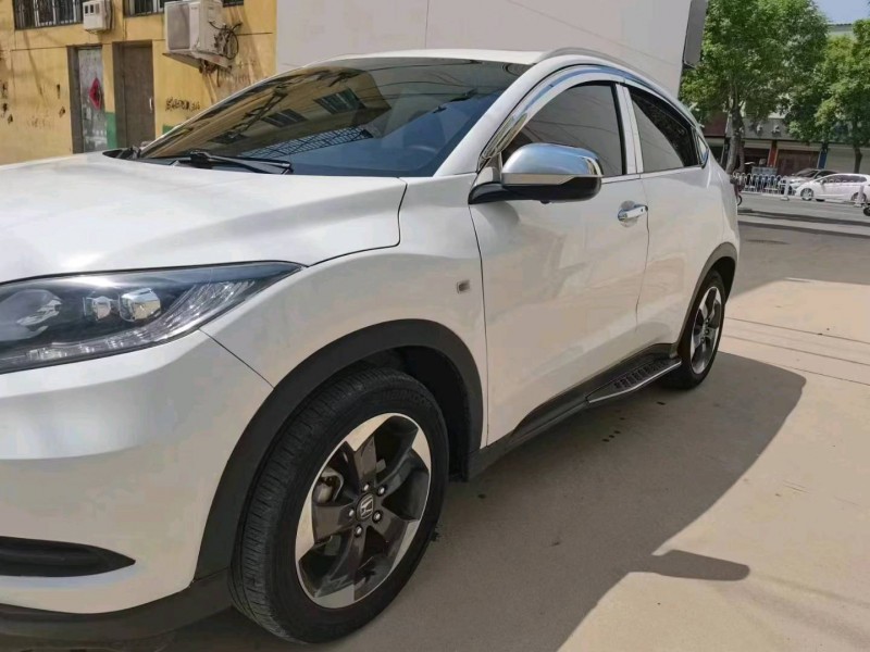 保定18年本田缤智3