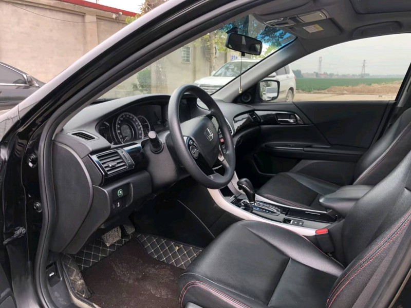 保定18年本田雅阁8