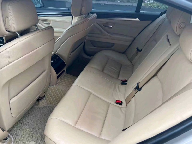 济南12年宝马5系8