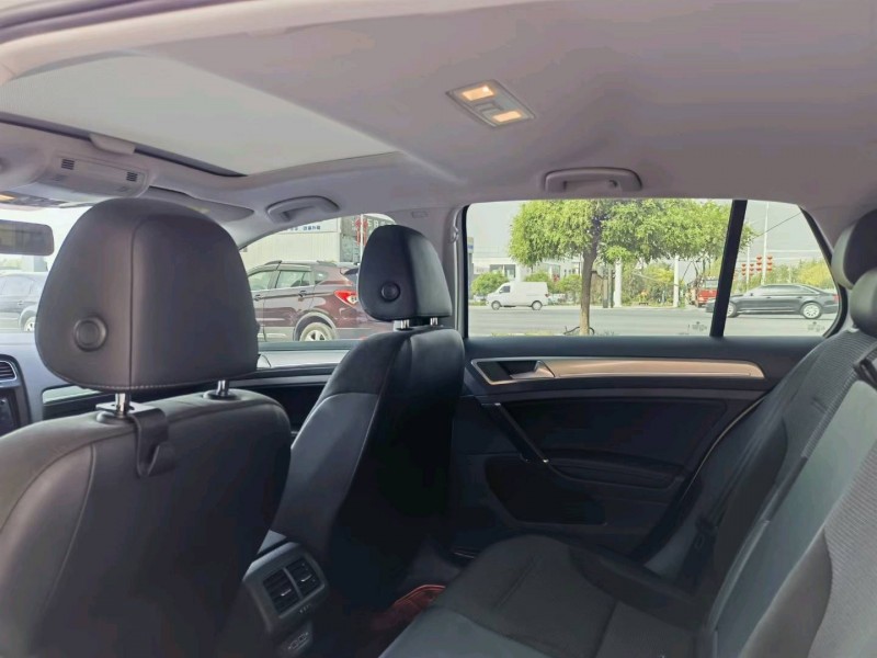 保定20年大众高尔夫5