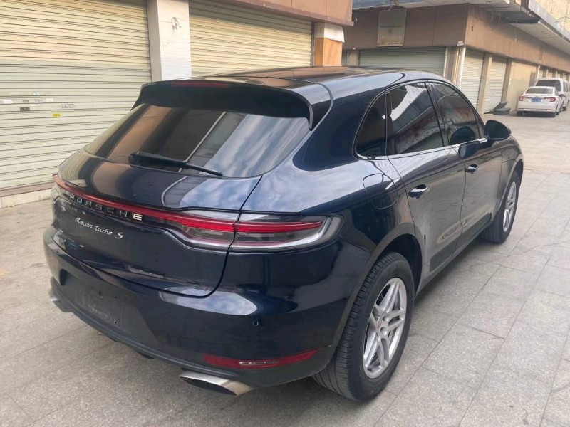 珠海20年保时捷Macan7