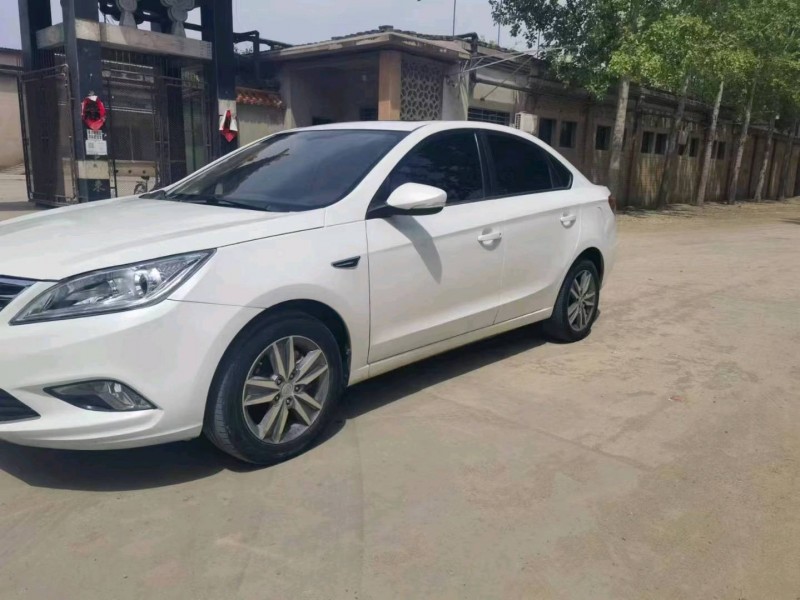 保定16年长安汽车逸动2