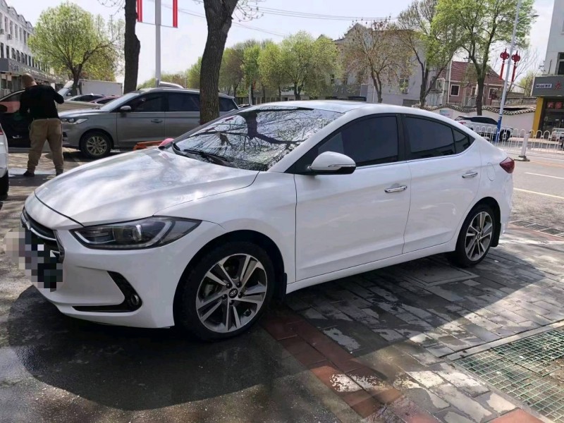 保定17年现代领动3