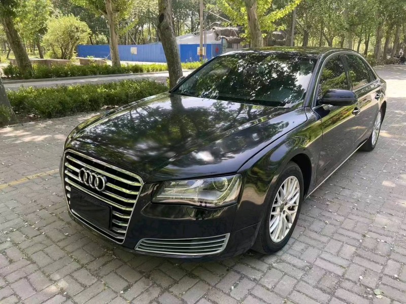 青岛13年奥迪A8L3