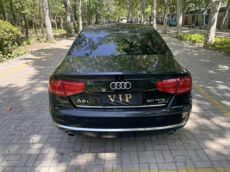 青岛13年奥迪A8L5