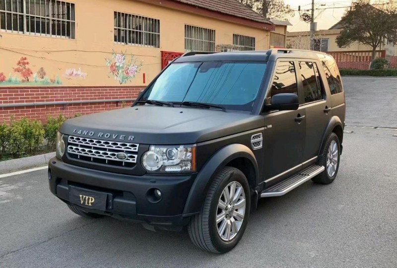 青岛12年路虎发现3