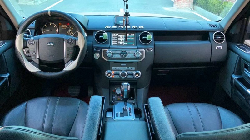 青岛12年路虎发现5