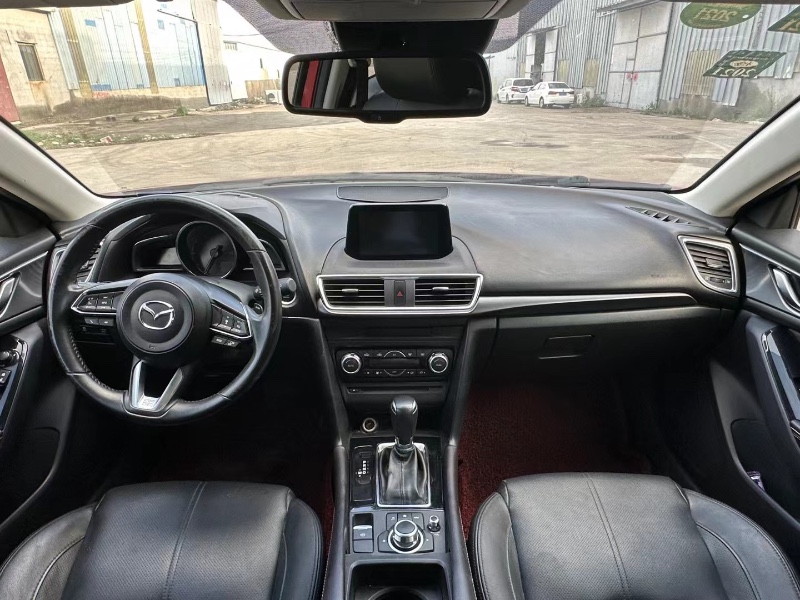 徐州17年马自达昂克赛拉9