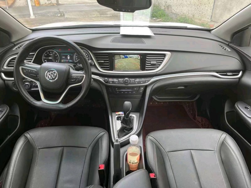 温州19年别克英朗9