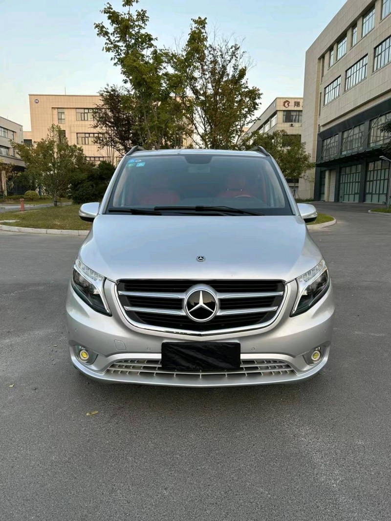 宿迁17年奔驰威霆1