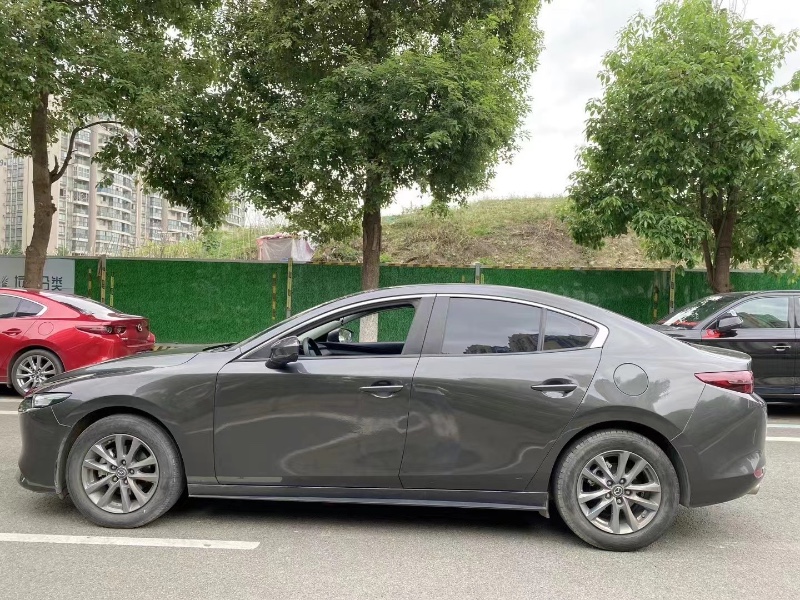 成都22年马自达昂克赛拉8