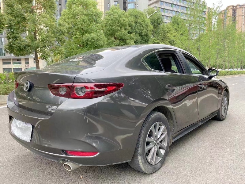 成都22年马自达昂克赛拉9